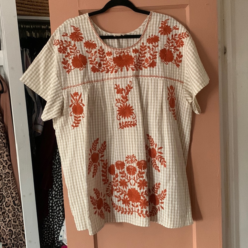 Embroidered blouse